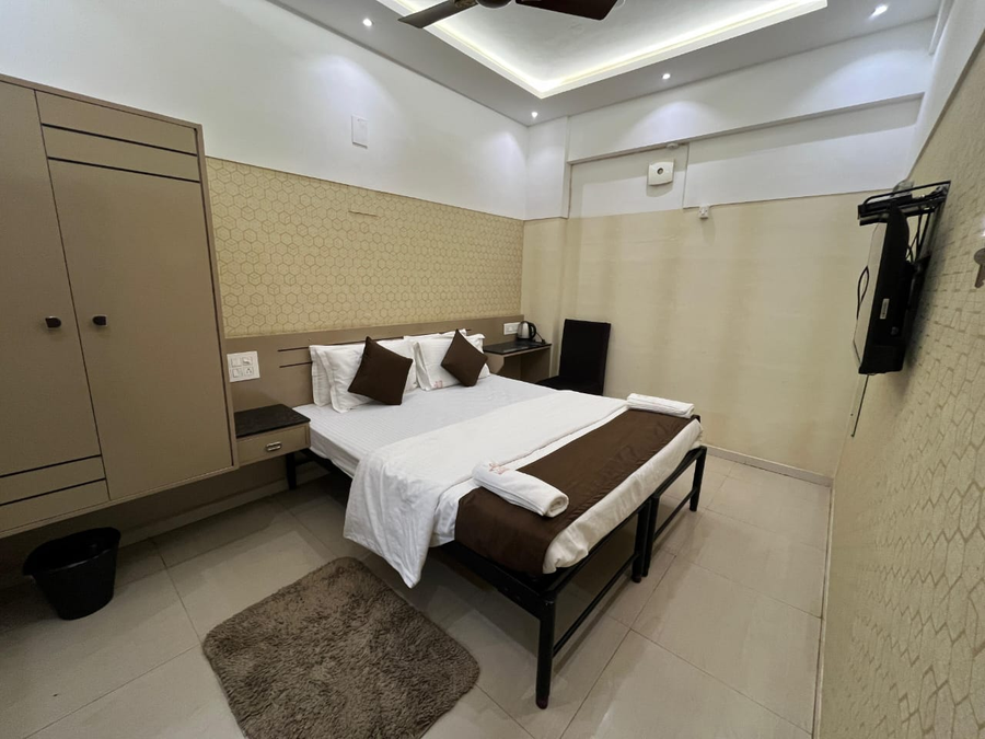 lotus rooms
