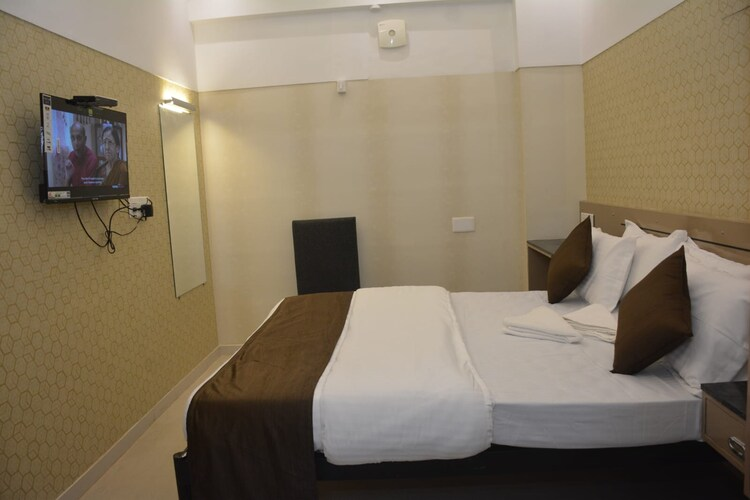 lotus rooms