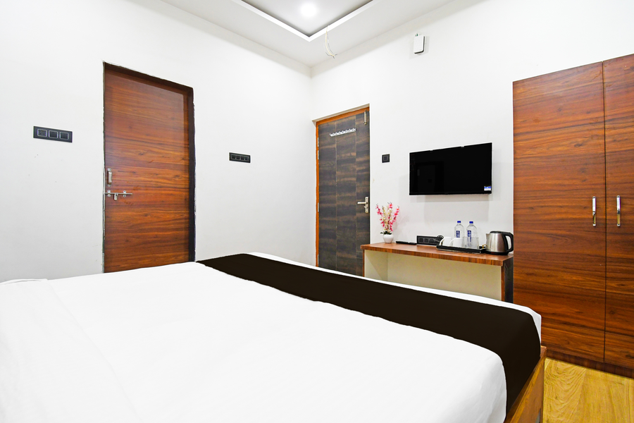 hotel o mana camp near airport