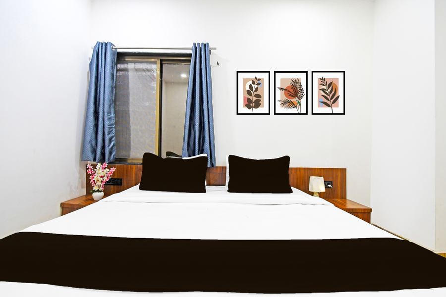 hotel o mana camp near airport