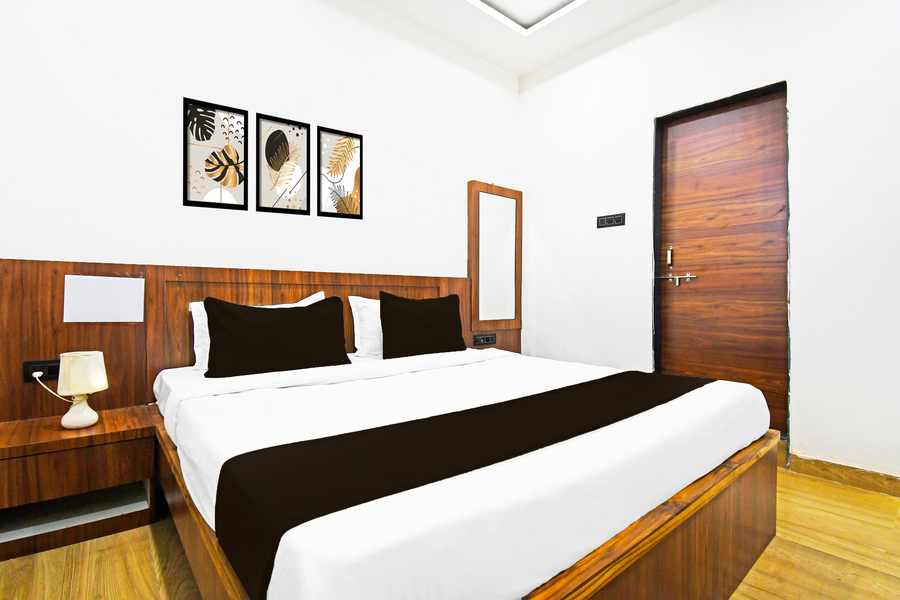 hotel o mana camp near airport