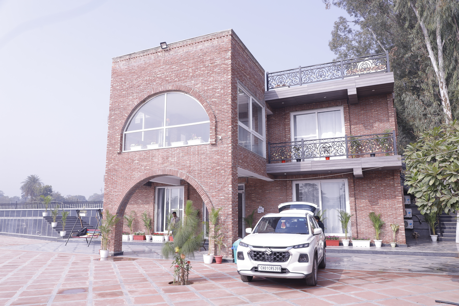ayaansh resort
