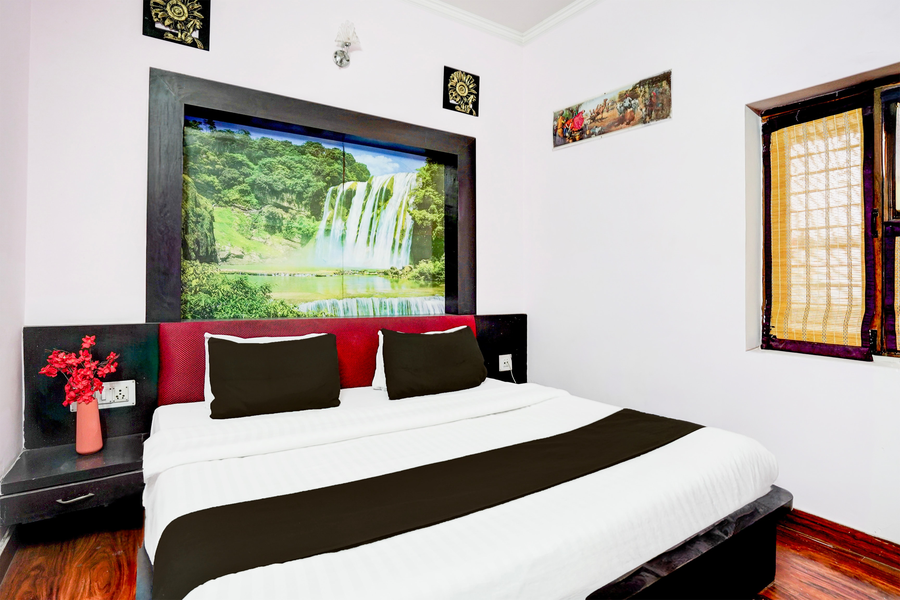 super hotel o krishna nagar chowk near ongc