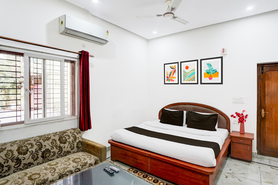 super hotel o krishna nagar chowk near ongc