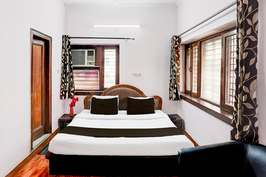 super hotel o krishna nagar chowk near ongc