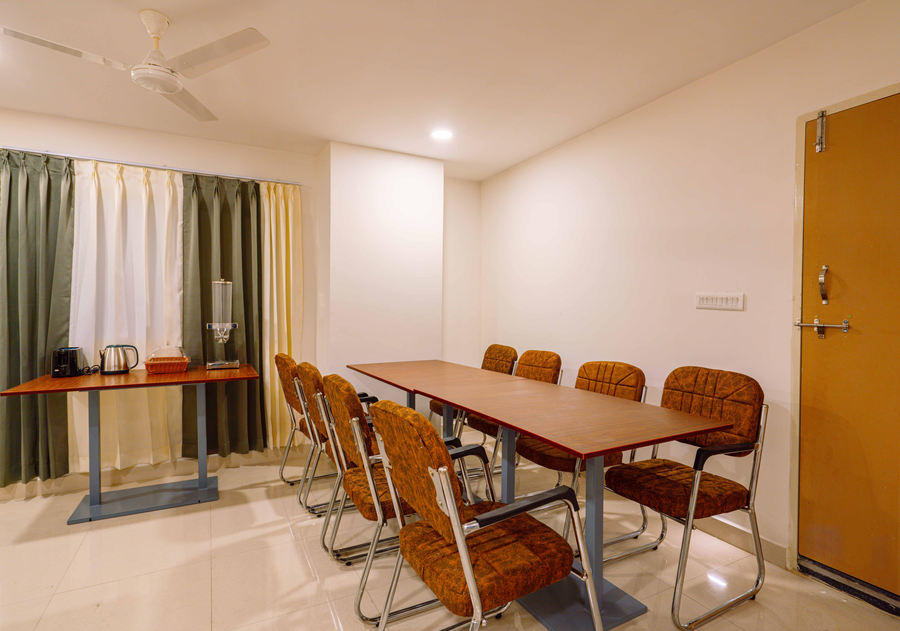 treebo the living tree khairatabad