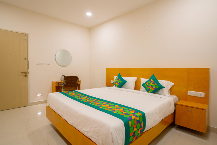 treebo the living tree khairatabad