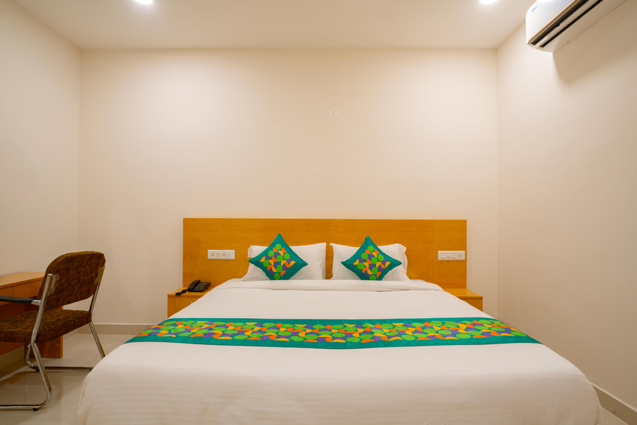treebo the living tree khairatabad