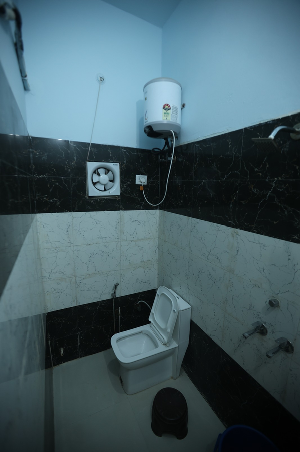 hotel rk residency near banke bihari mandir