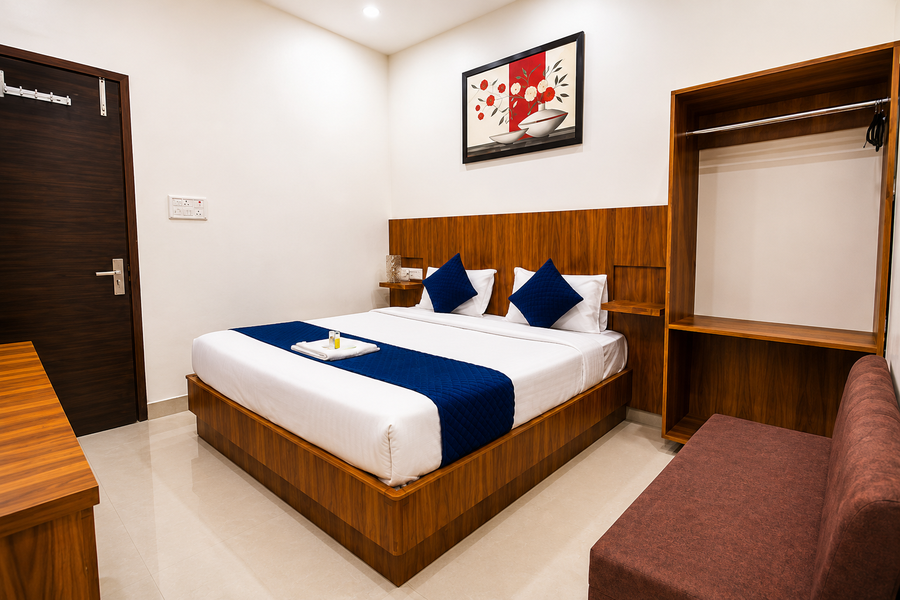 hotel rk residency near banke bihari mandir
