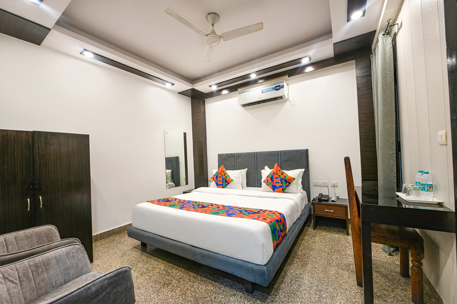 fabhotel the heritage