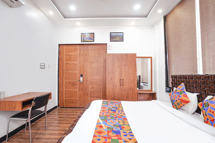 fabhotel villa de benares tulsi manas mandir