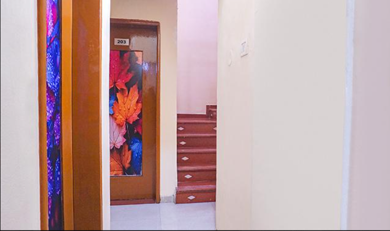 Fabhotel Falcon Inn,,3 star