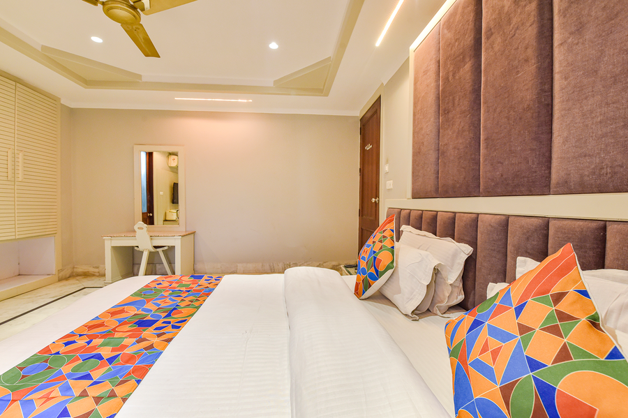 Fabhotel Prem Bihari,Shiv Murti Chowk,3 star