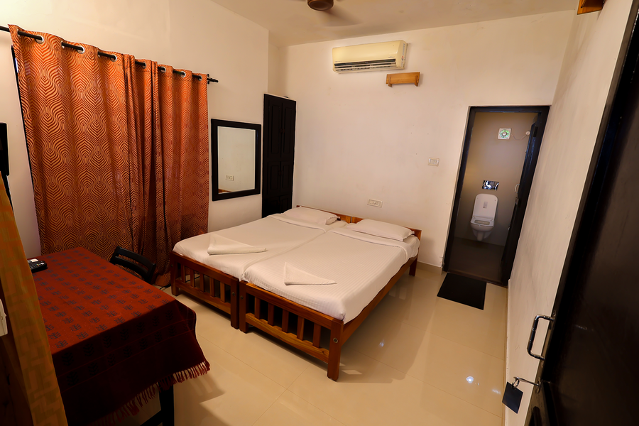 illikkalam lakeside cottages