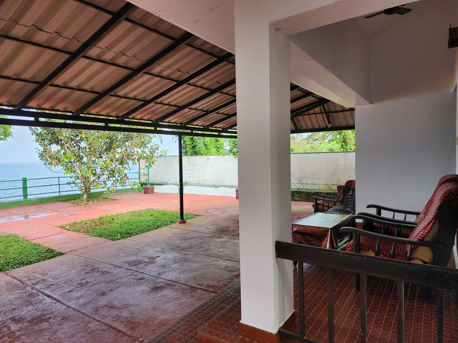 illikkalam lakeside cottages