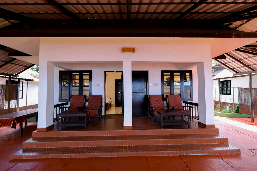 illikkalam lakeside cottages