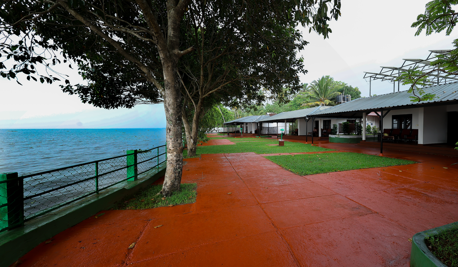 illikkalam lakeside cottages