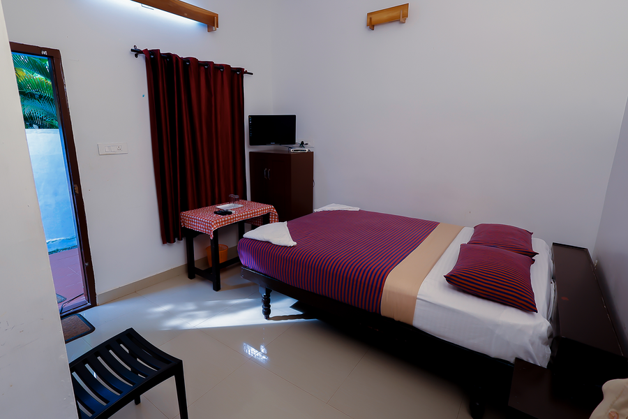 illikkalam lakeside cottages