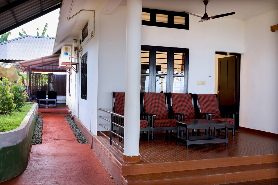 illikkalam lakeside cottages