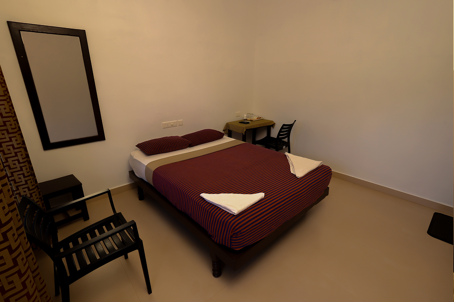 illikkalam lakeside cottages