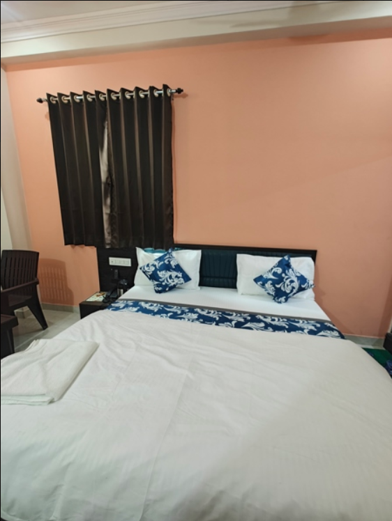 hotel pink city