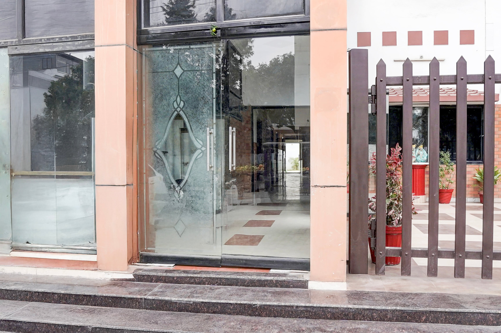 Super Hotel O Tyagi Road Near Railway Station,,4 star