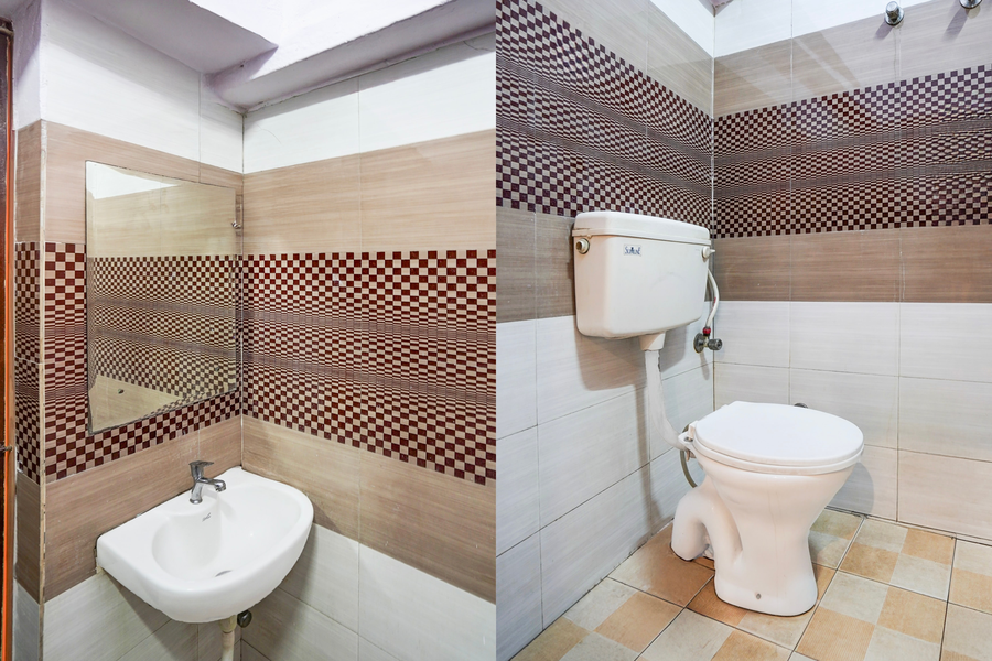 super hotel o tyagi road near railway station