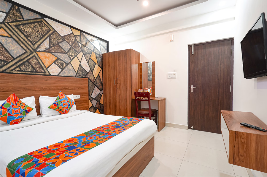 fabhotel royal comfort madiwala