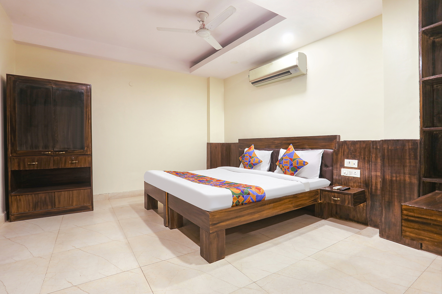 fabexpress rajdeep palace