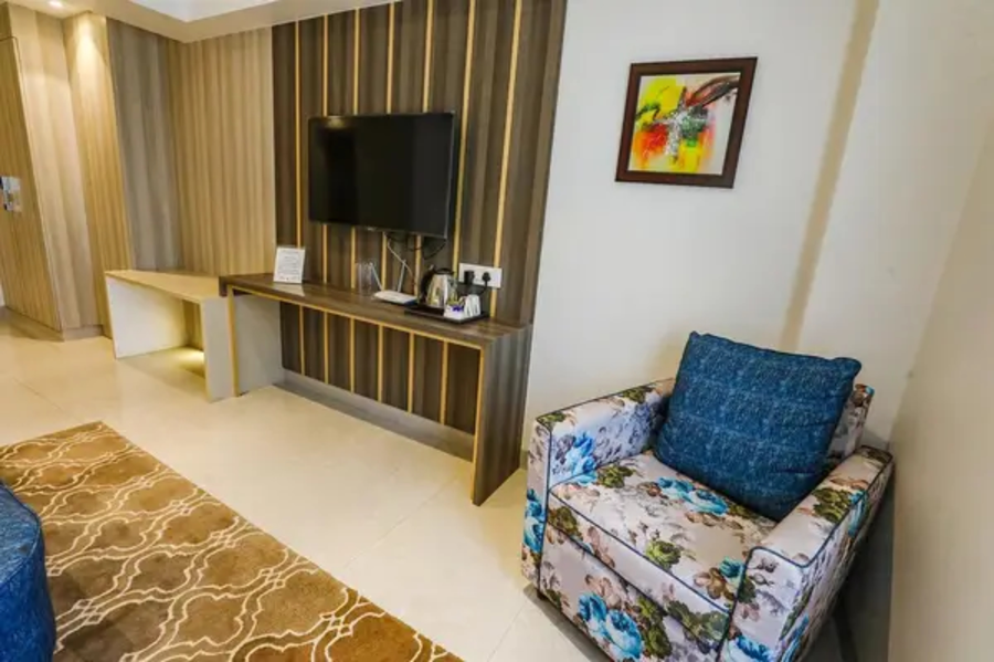 fabhotel prime the thane club