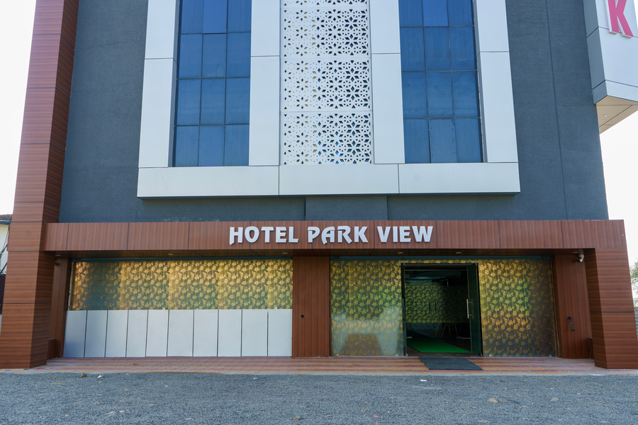 hotel park view pithampur