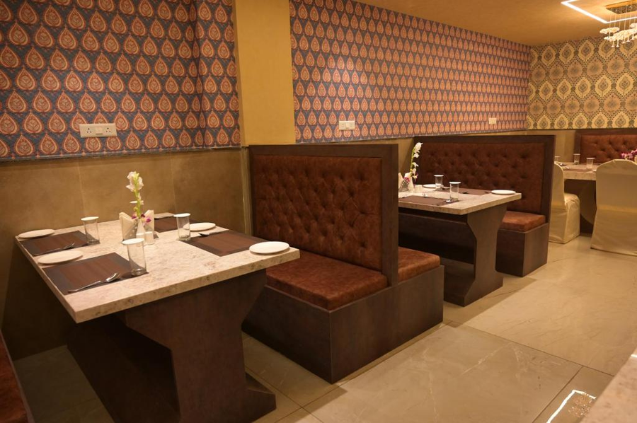 hotel ananta sayana