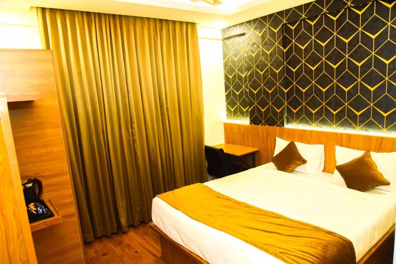 fabhotel ellegant inn