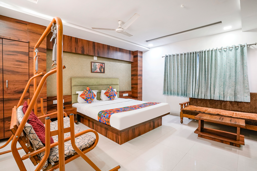 Fabhotel Ratna Palace,,3 star