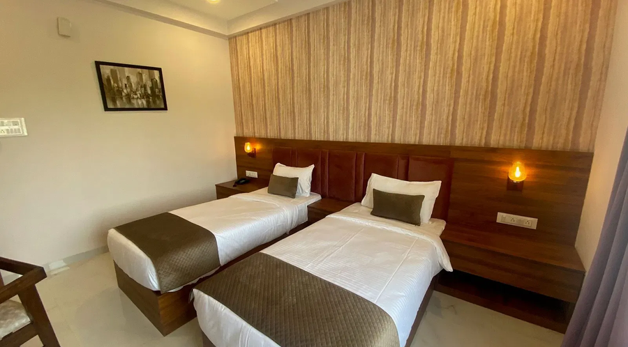 hotel mumbai house lig behind chl hospital