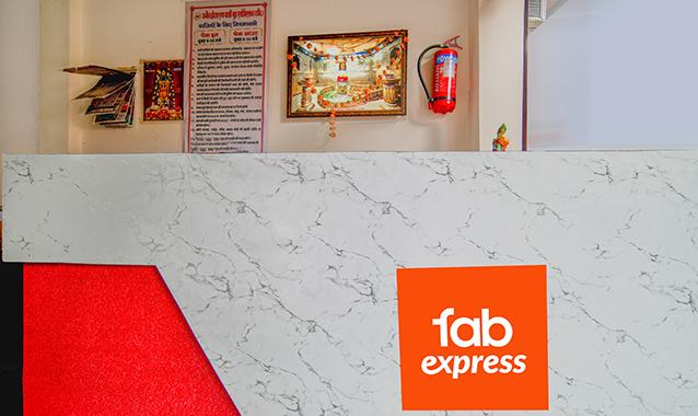 fabexpress neelam palace