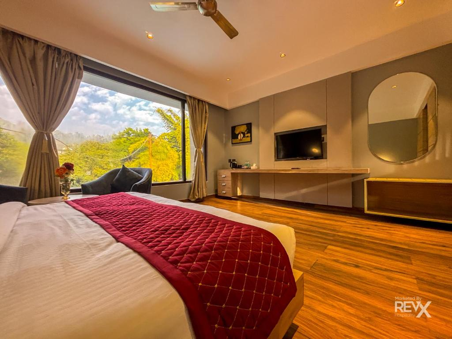 the maple woods resort