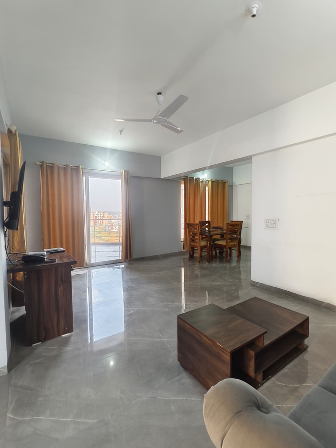 hotel vaishnavi heights solapur