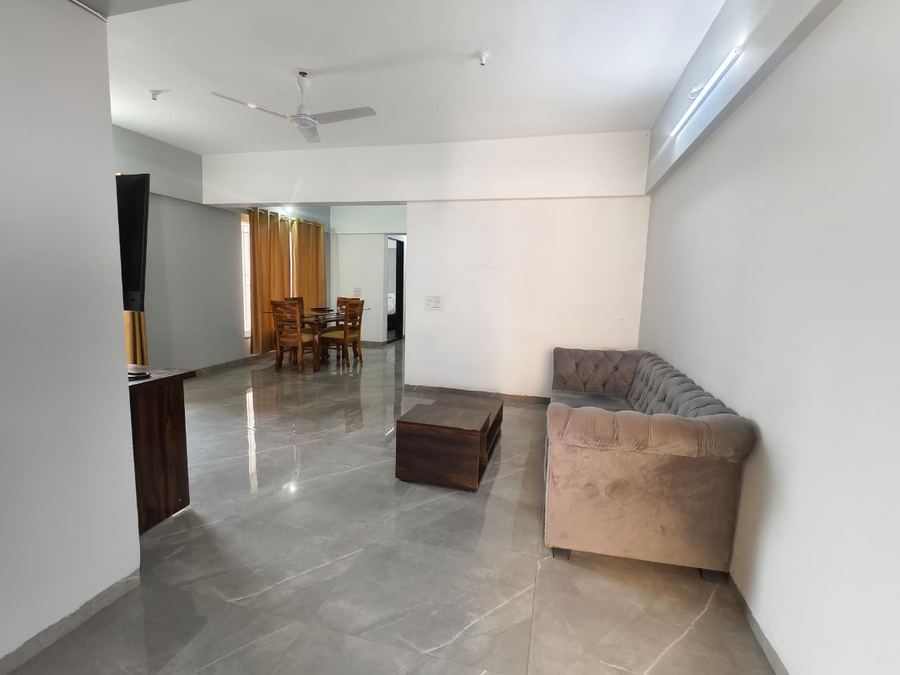 hotel vaishnavi heights solapur