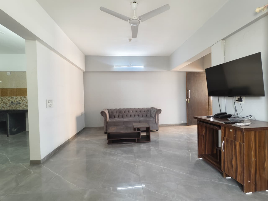 hotel vaishnavi heights solapur