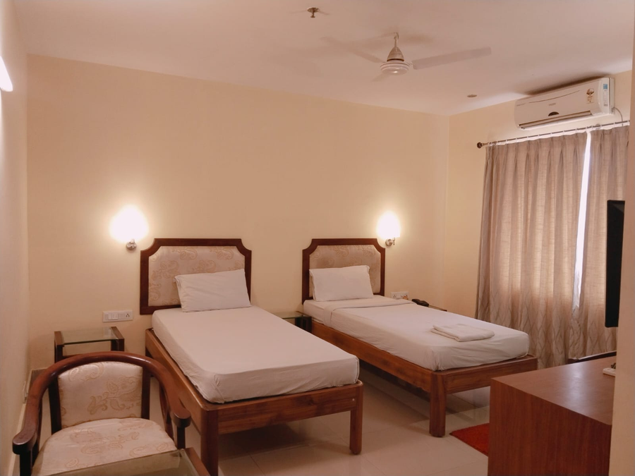 golden anchor dhamra