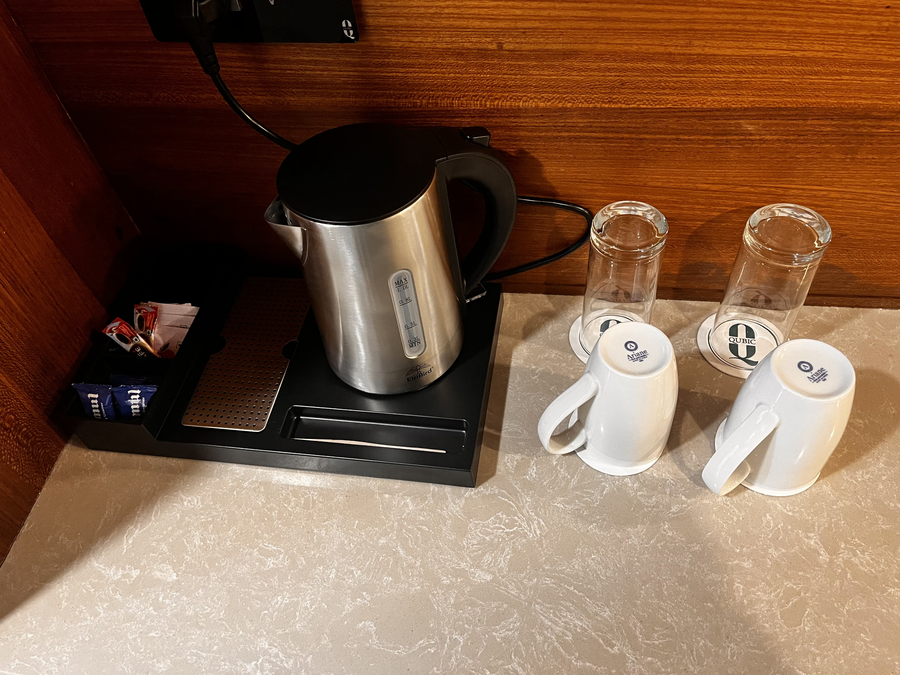 hotel the qubice kolhapur