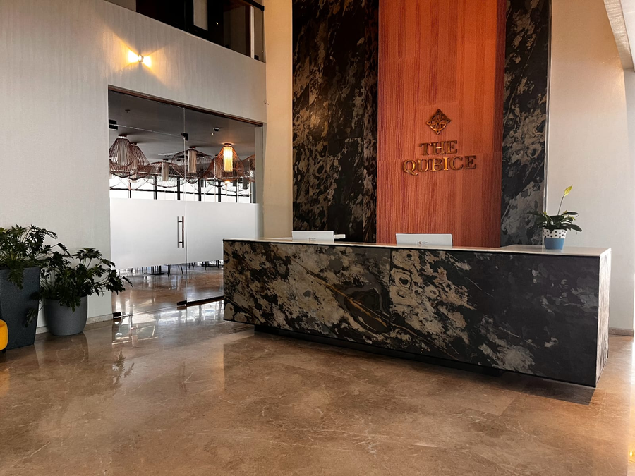 hotel the qubice kolhapur