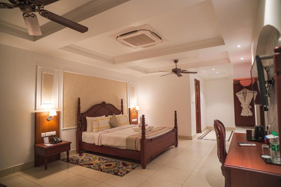 resort titli