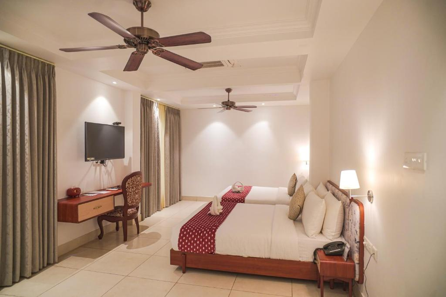 resort titli