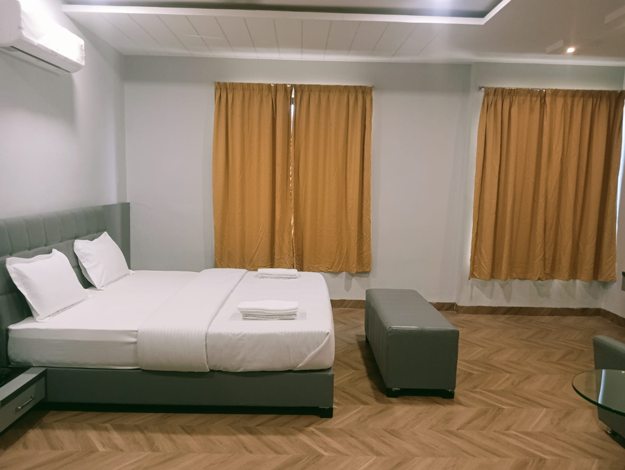 hotel prakhyat