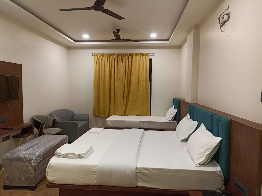 hotel prakhyat