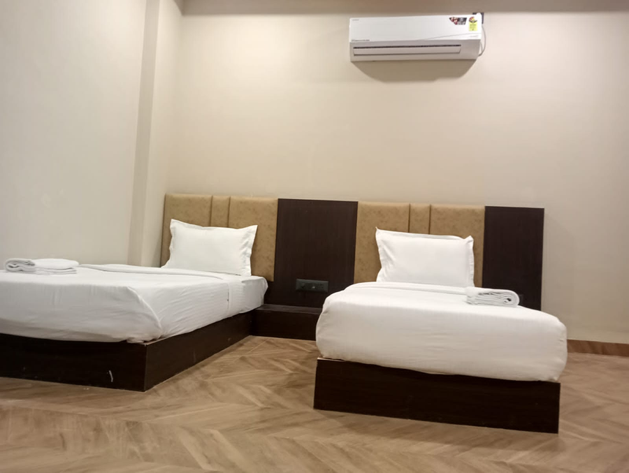 hotel prakhyat