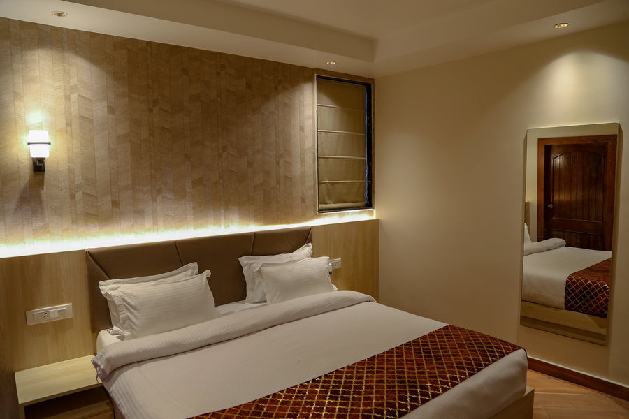 four leaf hotel arjuna manor varanasi